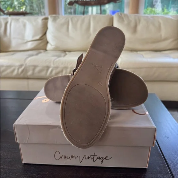 Crown Vintage Brown Sandals for Women - Picture 6 of 6